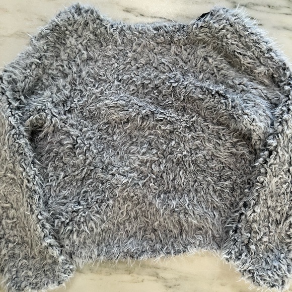 Lulu’s faux fur jacket size small - Picture 4 of 7